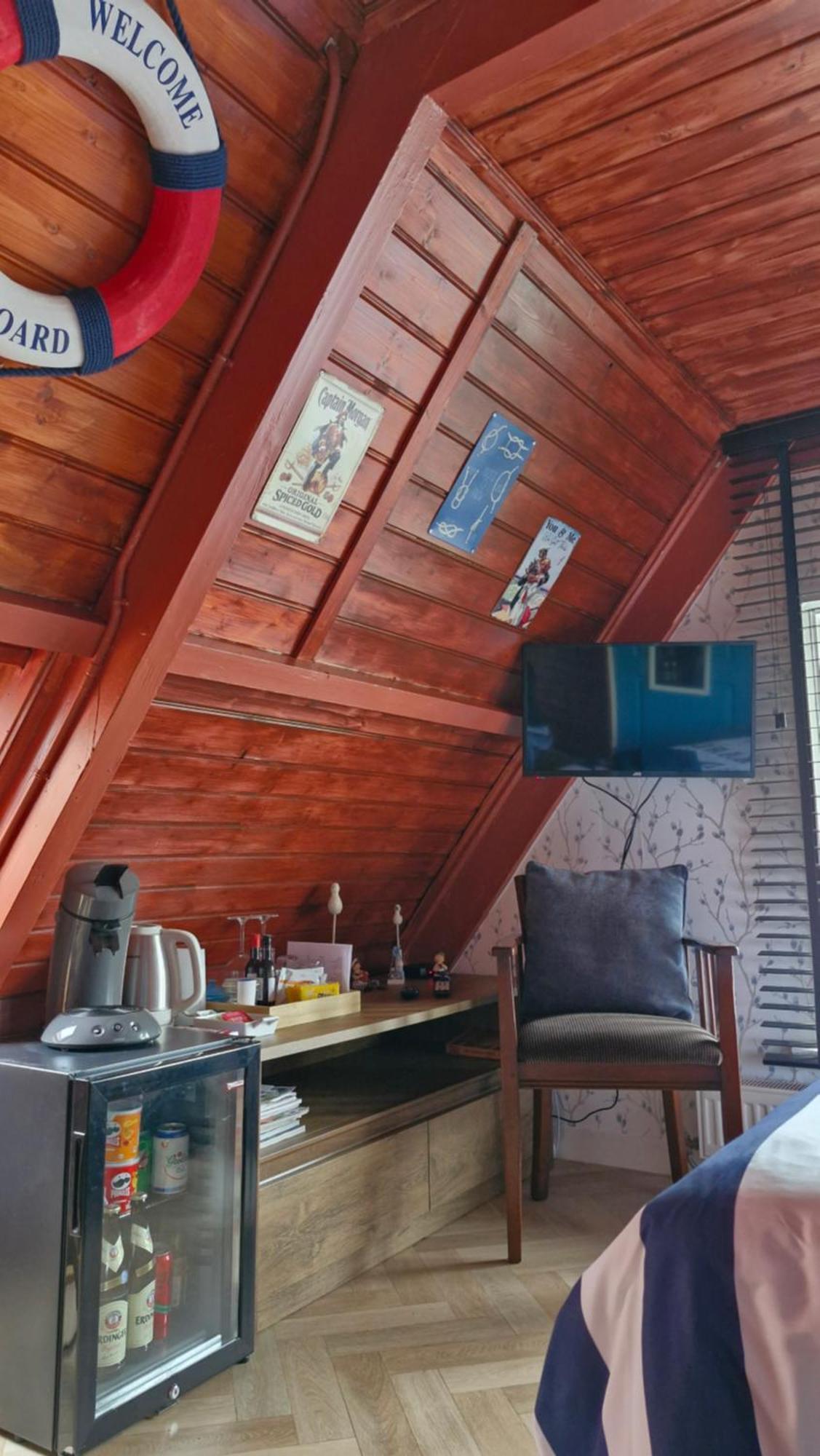 Bed & Breakfast Moments スハーヘン 部屋 写真